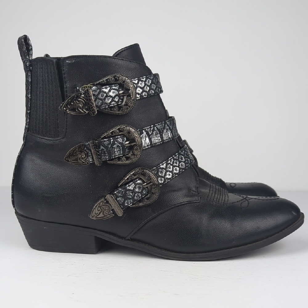 CORKYS Bombshell Women's Black Western Buckle Boots